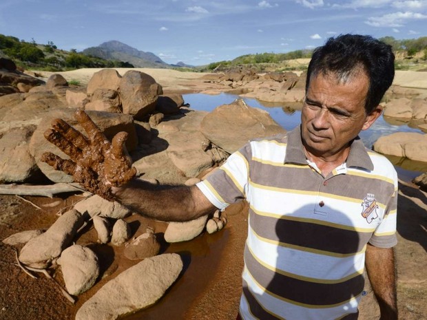 Adroaldo Alves é pescador na região atingida pela lama da Samarco (Foto: Bernardo Coutinho/A Gazeta)