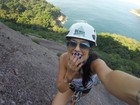 Débora Lyra escala o Morro da Urca, no Rio: 'Me ralei um pouco'