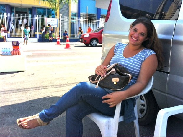 Aline chegou ao local da prova por volta de 07h30 (Foto: Adneison Severiano/G1 AM)