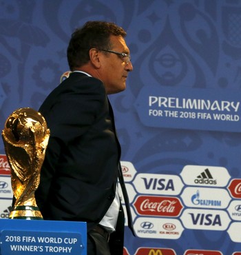 Jerome Valcke sorteio das eliminatórias da Copa de 2018 (Foto: Reuters)
