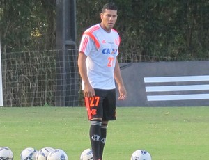 Andre Santos treino Flamengo (Foto: Thales Soares)