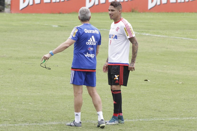 Oswaldo e Guerrero treino Flamengo (Foto: Gilvan de Souza / Flamengo)