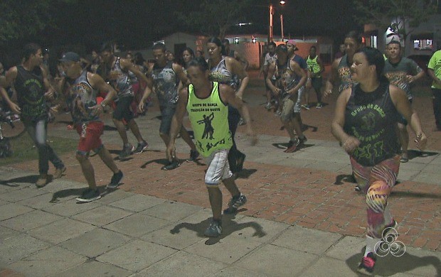 Professores de dança oferecem aulas gratuitas a moradores de comunidades de Rio Branco (Foto: Bom Dia Amazônia)
