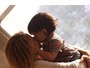Shakira beija o filho em foto para homenagear o Dia das Mães