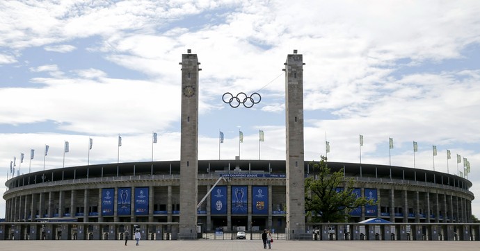 FOTO ESTADIO OLIMPICO BARCELONA foto estadio olimpico barcelona: