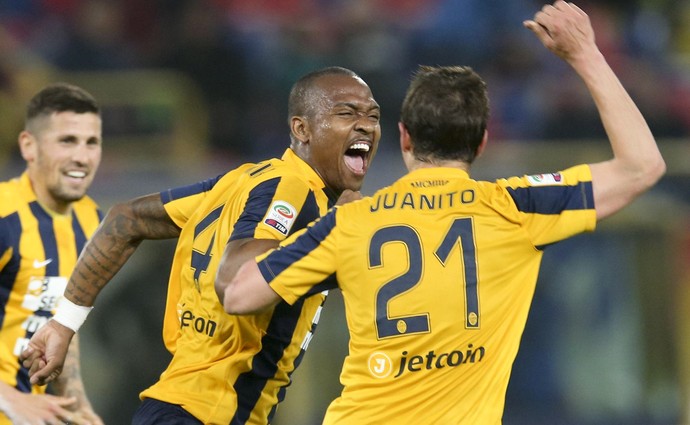 Samir Bologna x Hellas Verona (Foto: AP) Samir Bologna x Hellas Verona (Foto: AP)