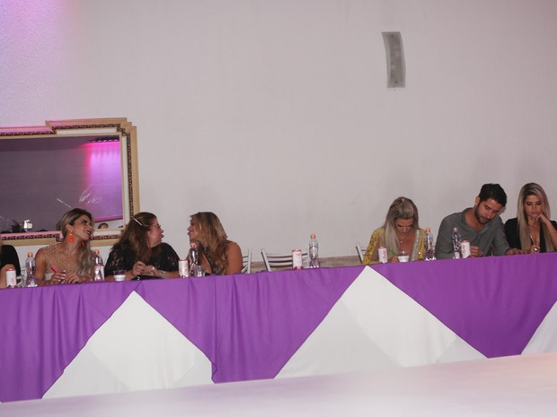 Jurados do Miss Bumbum 2015 em São Paulo (Foto: Iwi Onodera/ EGO) Jurados do Miss Bumbum 2015 em São Paulo (Foto: Iwi Onodera/ EGO)
