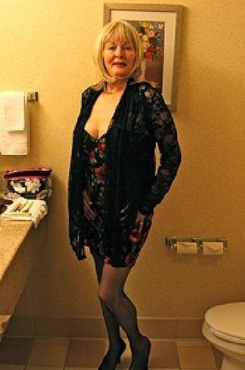 west manchester milf women Meet loads of available single women in west manchester with mingle2's west manchester dating services west union women ohioshy: west manchester milfs. west manchester milf women Meet loads of available single women in west manchester with mingle2's west manchester dating services west union women ohioshy: west manchester milfs.