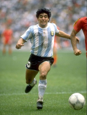 maradona argentina x bélgica 1986 (Foto: Getty Images)