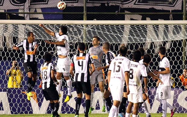 Pittoni gol Olimpia decisão Atlético-MG Libertadores (Foto: Reuters)