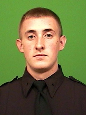 Brian Moore em foto no datada, divulgada pelo Departamento de Polcia de NY (Foto: New York City Police Department via AP, File)