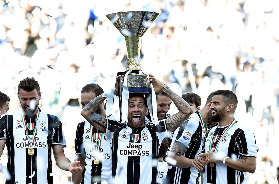 ESPN Brasil - Com nove títulos nas últimas nove temporadas, a Juventus é o  time com mais troféus de campeonatos nacionais nas cinco maiores ligas  europeias 🏆⁣⁣ ⁣⁣ #FutebolNaESPN