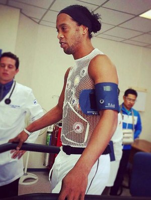 Ronaldinho Gaúcho Exame Querétaro (Foto: Reprodução/ Twitter)