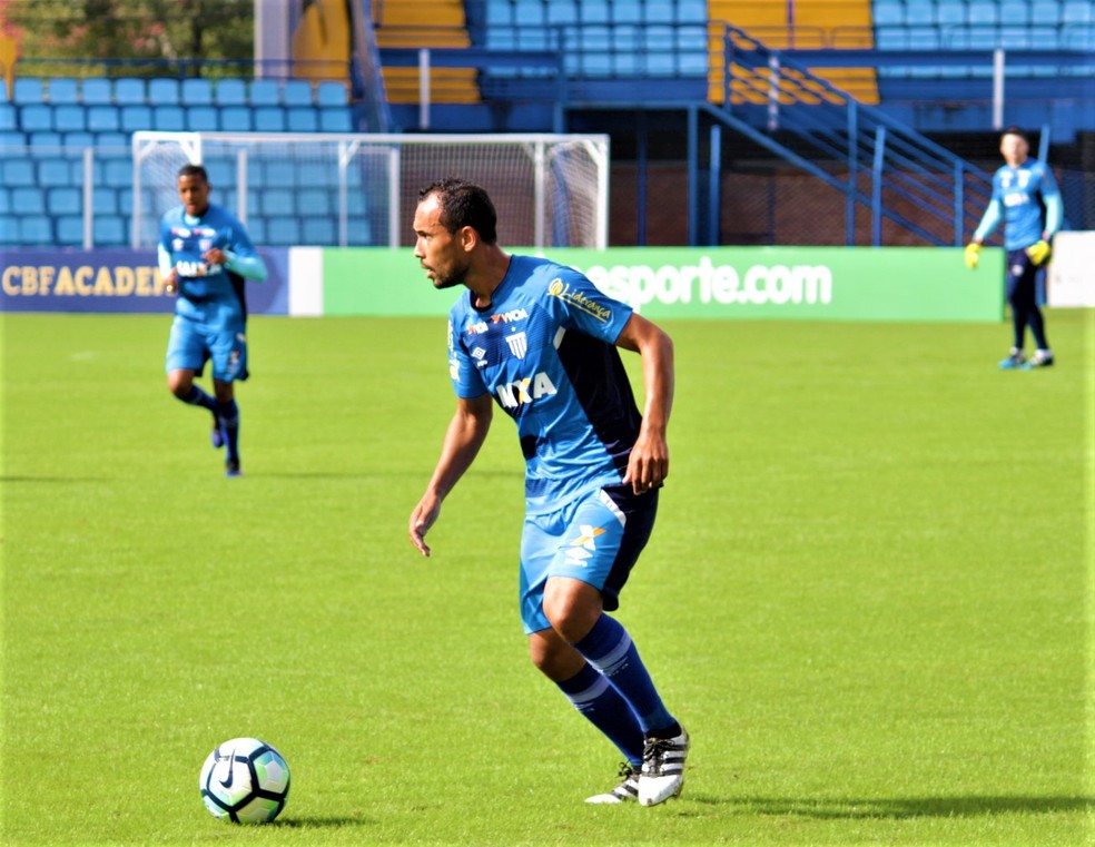 Simião deve ser titular do Avaí diante do São Paulo (Foto: André Palma Ribeiro/Avaí F.C.)