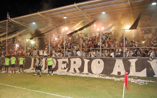 Torcida Botafogo-PB (Foto: Richardson Gray/Globoesporte.com/PB)