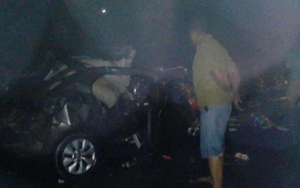 Dois casais foram mortos no acidente (Foto: Eduardo Ferreira/Camamu Notícias)