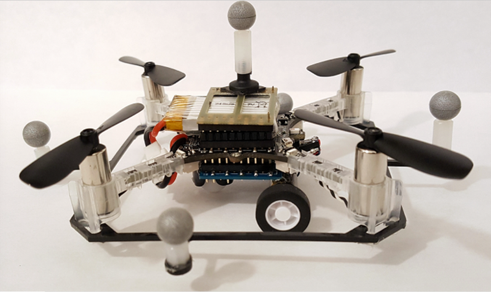 Além de hélices, drone possui motor e rodas para locomoção (Foto: Reprodução/MIT)