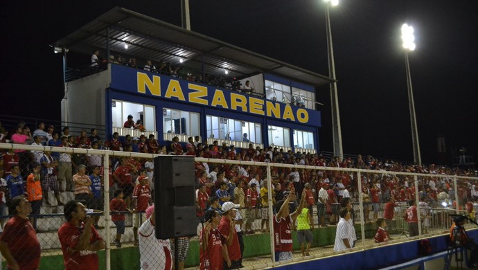 Torcida do América-RN comparece ao Estádio Nazarenão, em Goianinha (Foto: Jocaff Souza)