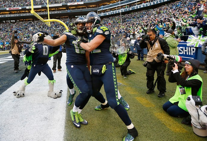 Jermaine Kearse e Luke Willson, NFL, seahawks (Foto: Reuters)