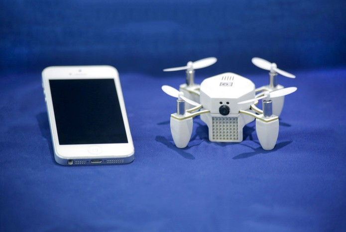 Drone é capaz de voar sozinho e tirar selfies do usuário (foto: Reprodução/Kickstarter)