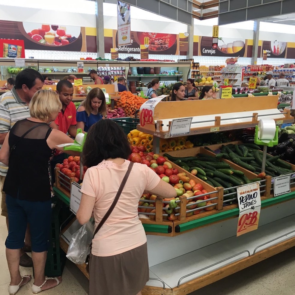 Vendas de supermercados registraram maior queda desde 2003, segundo o IBGE. (Foto: Isabela Camargo/ GloboNews)