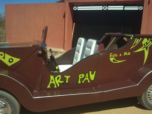 Veículo receceu o nome de 'Fusca Art Pau' (Foto: Samuel Alves)