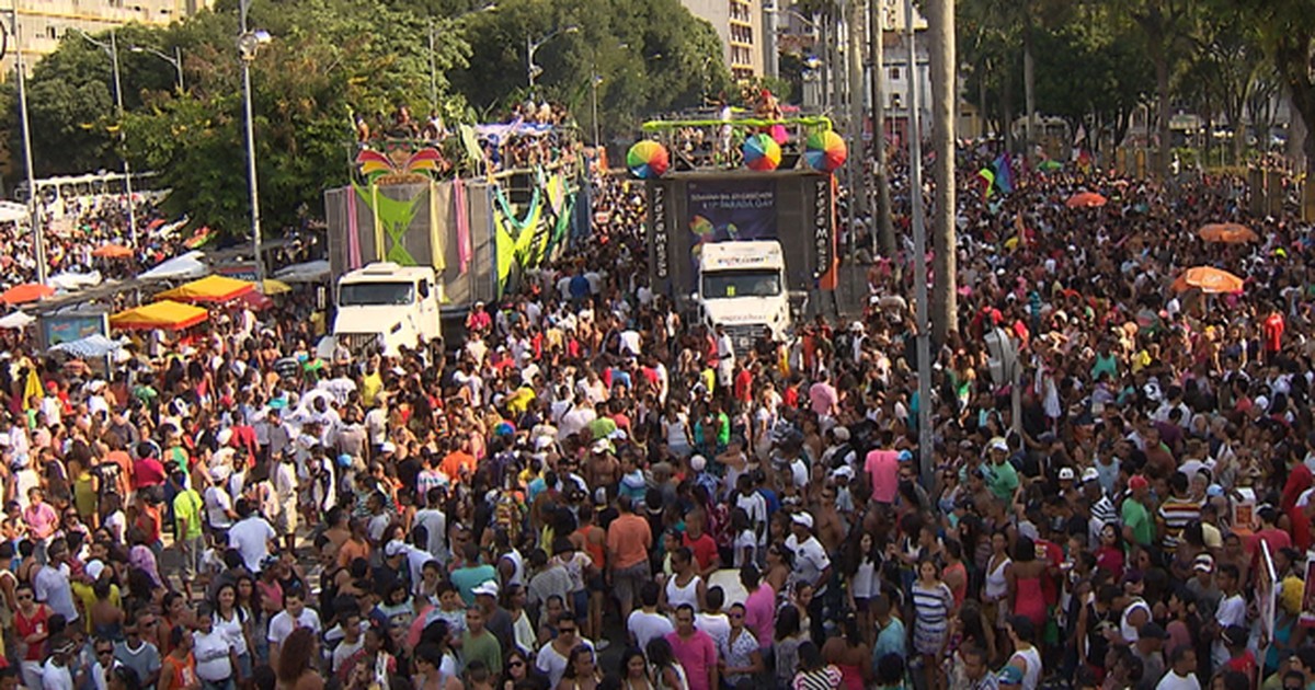G1 Trânsito é modificado para realização da Parada Gay em Salvador confira notícias em Bahia