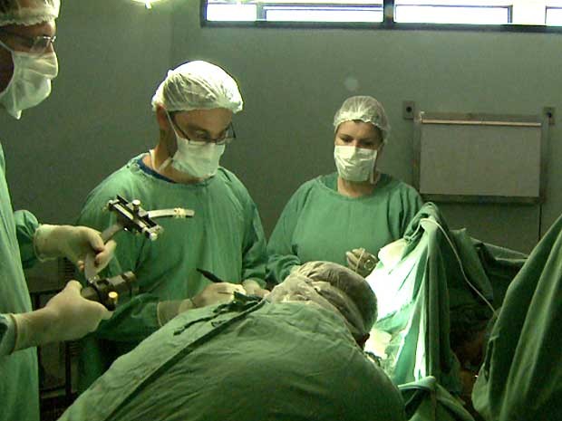 Unicamp cria núcleo sobre Parkinson e faz primeira cirurgia pelo SUS na região de Campinas (Foto: Reprodução EPTV)