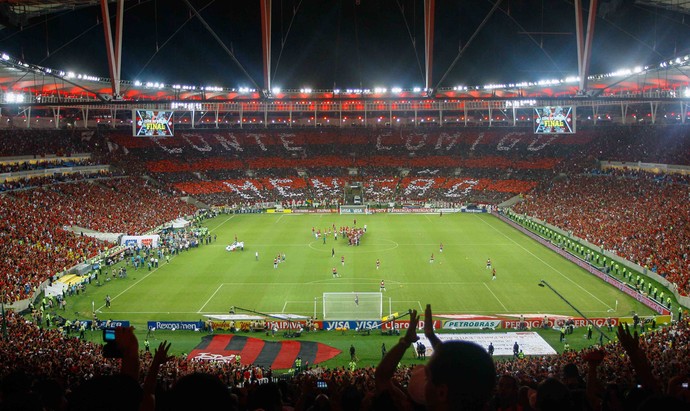 Mosaico torcida, Flamengo x Atlético-PR (Foto: Pedro Kirilos/Agência O Globo)