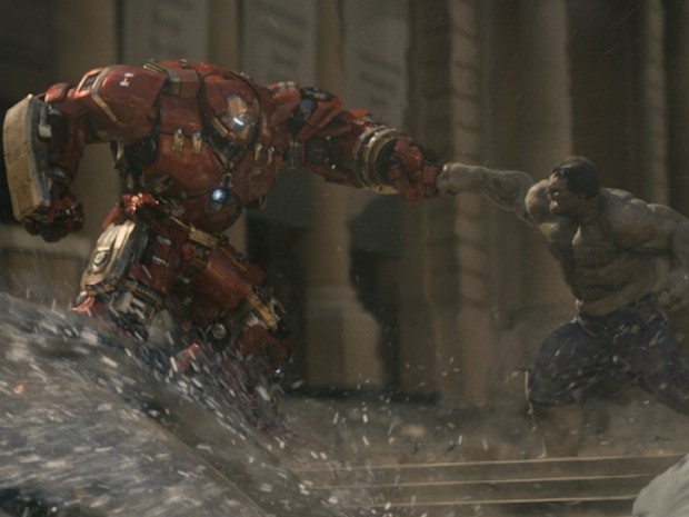 Homem de Ferro e Hulk se enfrentam em cena de 'Vingadores: Era de Ultron' (Foto: Divulgação)