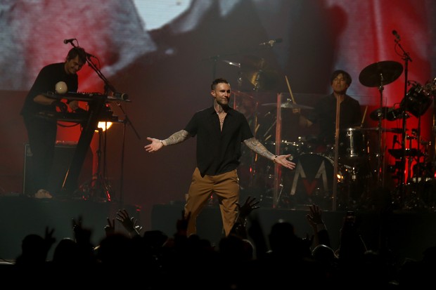 Adam Levine no MGM Grand Garden Arena no dia 1 de outubro (Foto: Getty Images) Adam Levine no MGM Grand Garden Arena no dia 1 de outubro (Foto: Getty Images)
