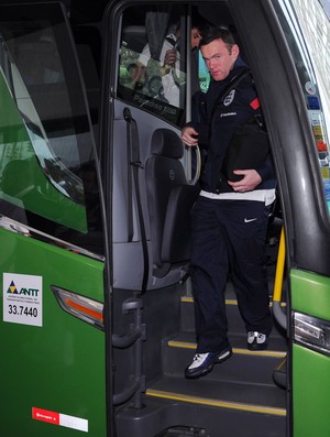 Rooney inglaterra chegada brasil (Foto: Agência Getty Images)