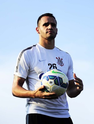 Renato Augusto Corinthians (Foto: Marcos Ribolli)