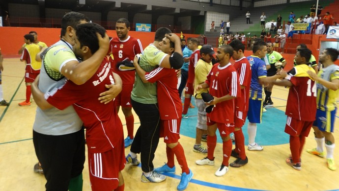 Caruaru campe&atilde; da 11&ordf; Copa TV Asa Branca de Futsal (Foto: Rodrigo Miranda/G1)