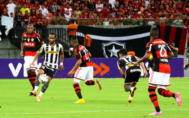 Carlos Alberto Botafogo x Flamengo (Foto: Edmar Barros / Ag. Estado) Carlos Alberto Botafogo x Flamengo (Foto: Edmar Barros / Ag. Estado)
