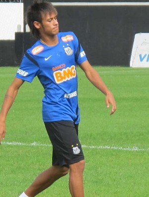 Neymar treino Santos (Foto: Marcelo Hazan /globoesporte.com)