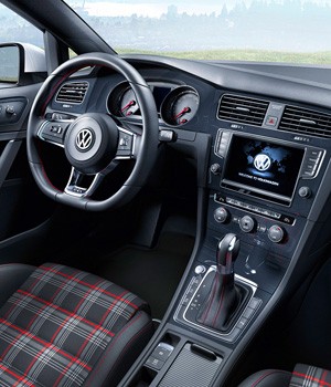 Volkswagen Golf GTI (Foto: Divulgação)