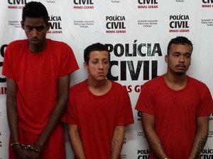 Kliver Marlei dos Santos, Raony Dias Miranda e Warley Valentin da Silva foram apresentados nesta segunda (Foto: Pedro Triginelli/G1)