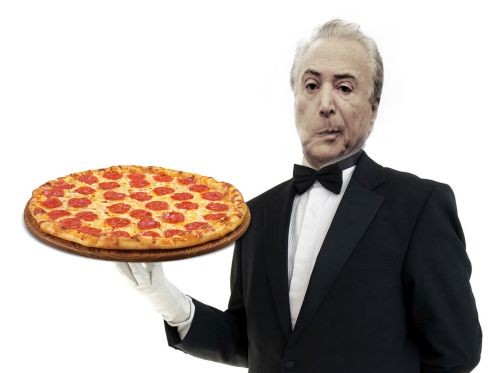 Charge (Foto: Amarildo)