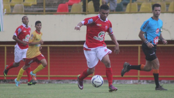 Araújo Jordão, atacante do Rio Branco (Foto: João Paulo Maia)