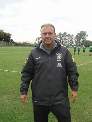 Caio Zanardi, téncico da Seleção sub-15 (Foto: Pedro Martins / Globoesporte.com)