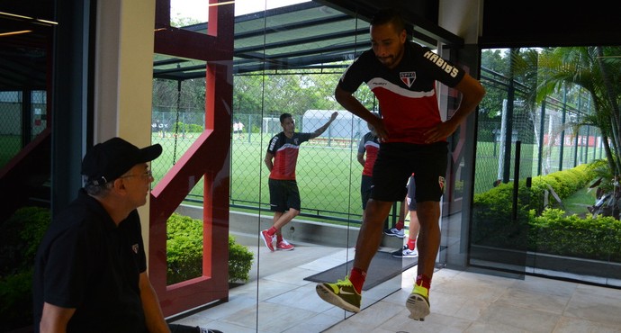 Alvaro Pereira São Paulo (Foto: Rubens Chiri / site oficial do São Paulo FC)