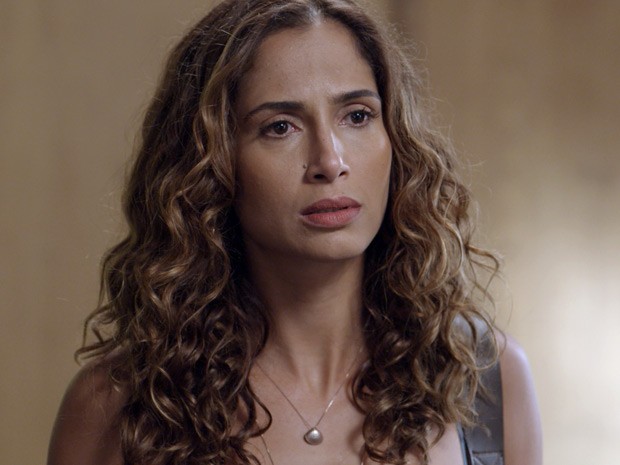 Regina quer saber a verdade de Beatriz (Foto: TV Globo)
