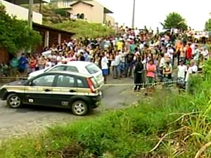 Duas pessoas são assassinadas em Divinópolis (Foto: Reprodução/TV Integração)