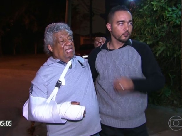 Pai de dentista chegou a ter o braço imobilizado (Foto: Reprodução / TV Globo)