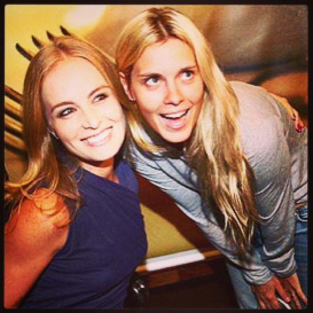 Angélica e Carolina  (Foto: Reprodução/Instagram)