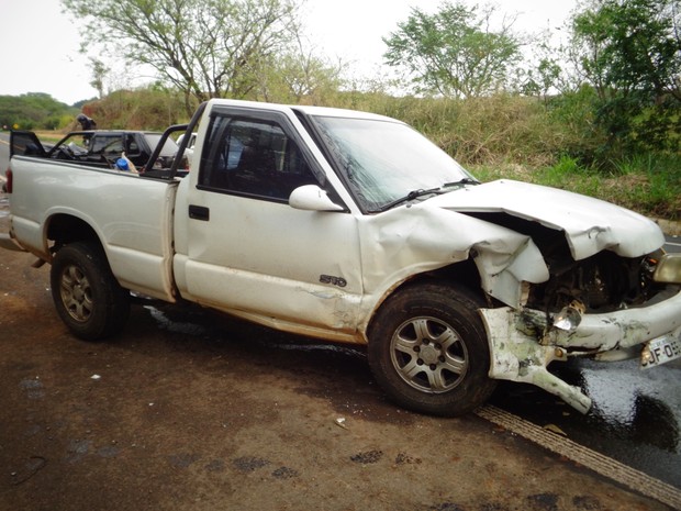Motorista diz que não viu carro da vítima se aproximar (Foto: Divulgação/ Polícia Rodoviária Piraju)