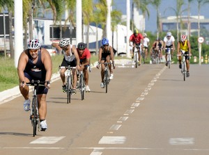 Atletas podem se inscrever para prova de Triathlon no aniversário de Palmas (Foto: Aluizio Hamann/Investco)