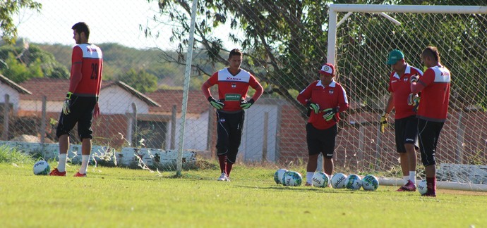 Robson treinado no CT Afrânio Nunes (Foto: Joana D'arc Cardoso) Robson treinado no CT Afrânio Nunes (Foto: Joana D'arc Cardoso)
