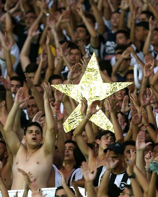 torcida Botafogo jogo Maracanã (Foto: EFE)